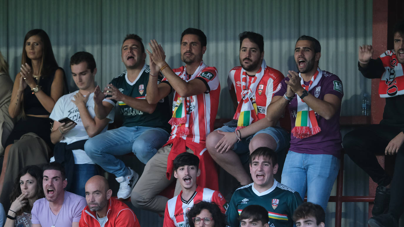 Fotos: La UD Logroñés cae ante el Osasuna Promesas