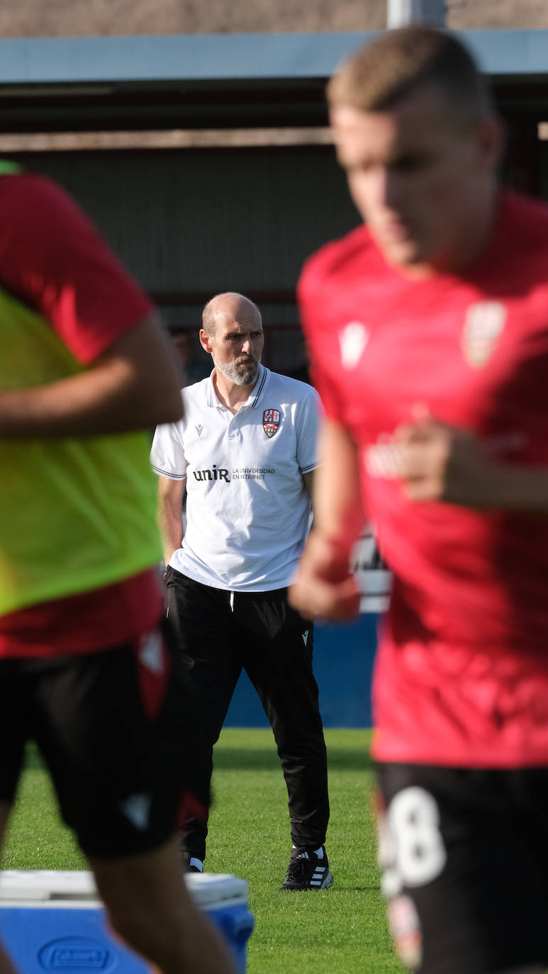 Fotos: La UD Logroñés cae ante el Osasuna Promesas