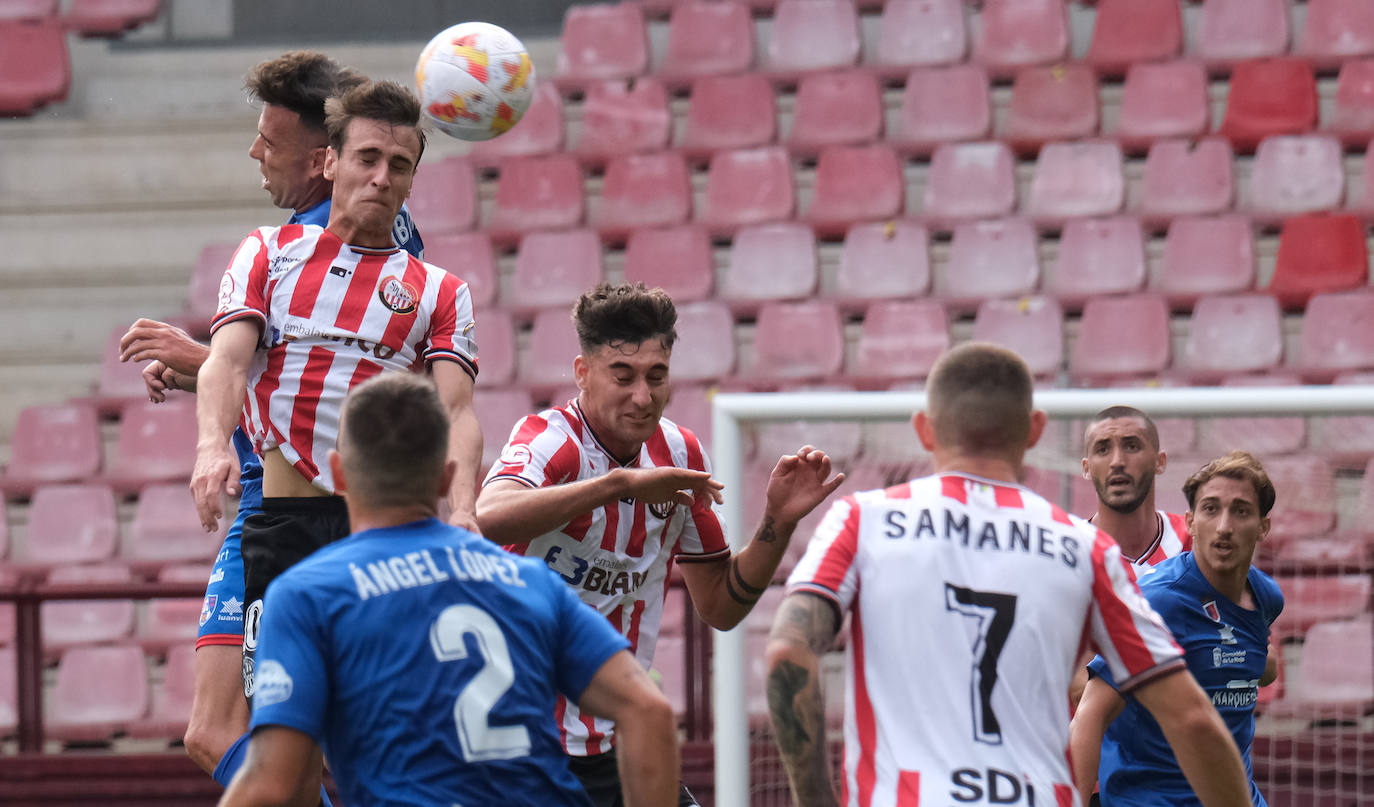 Fotos: Victoria del Calahorra frente a la SD Logroñés (0-2)