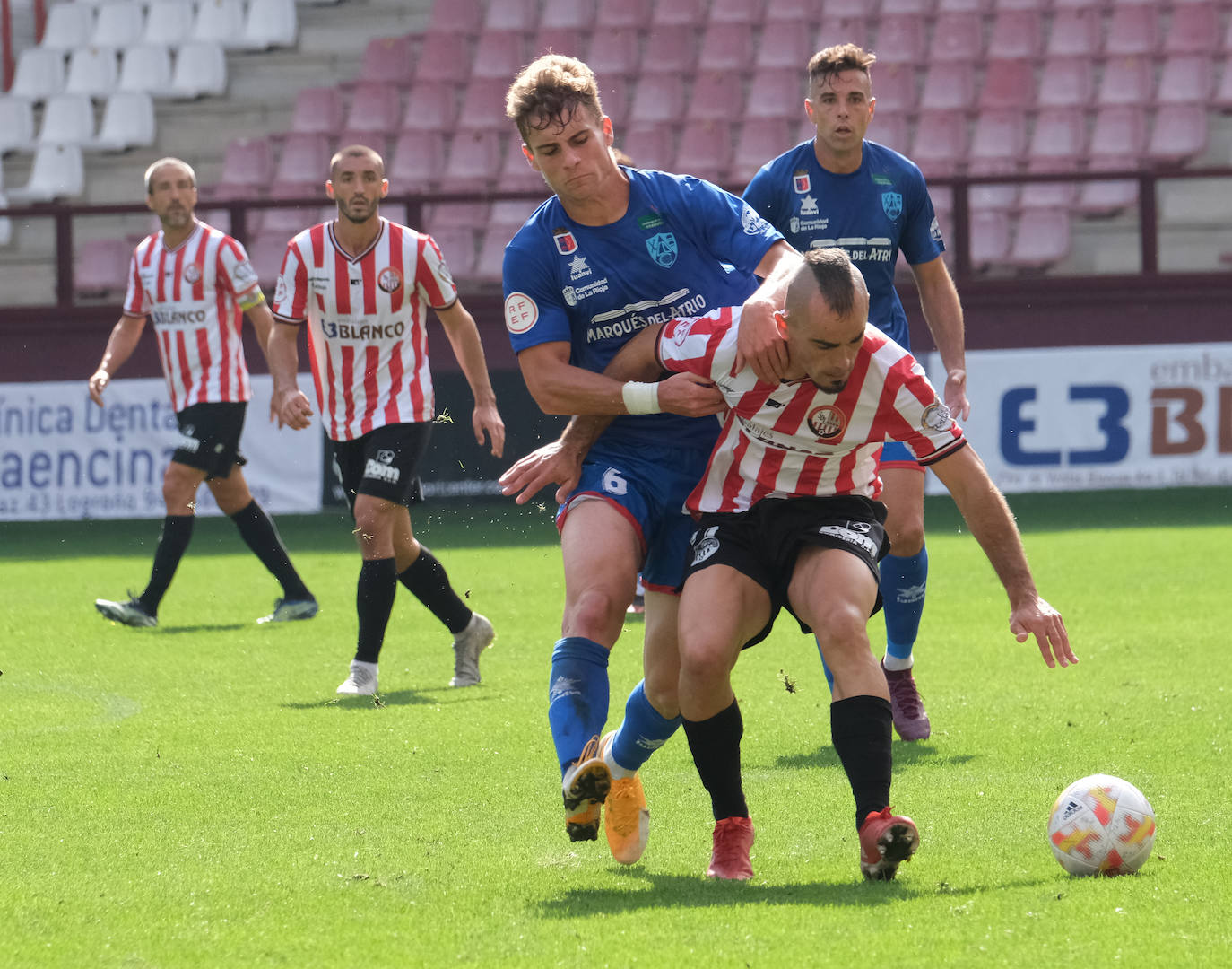 Fotos: Victoria del Calahorra frente a la SD Logroñés (0-2)