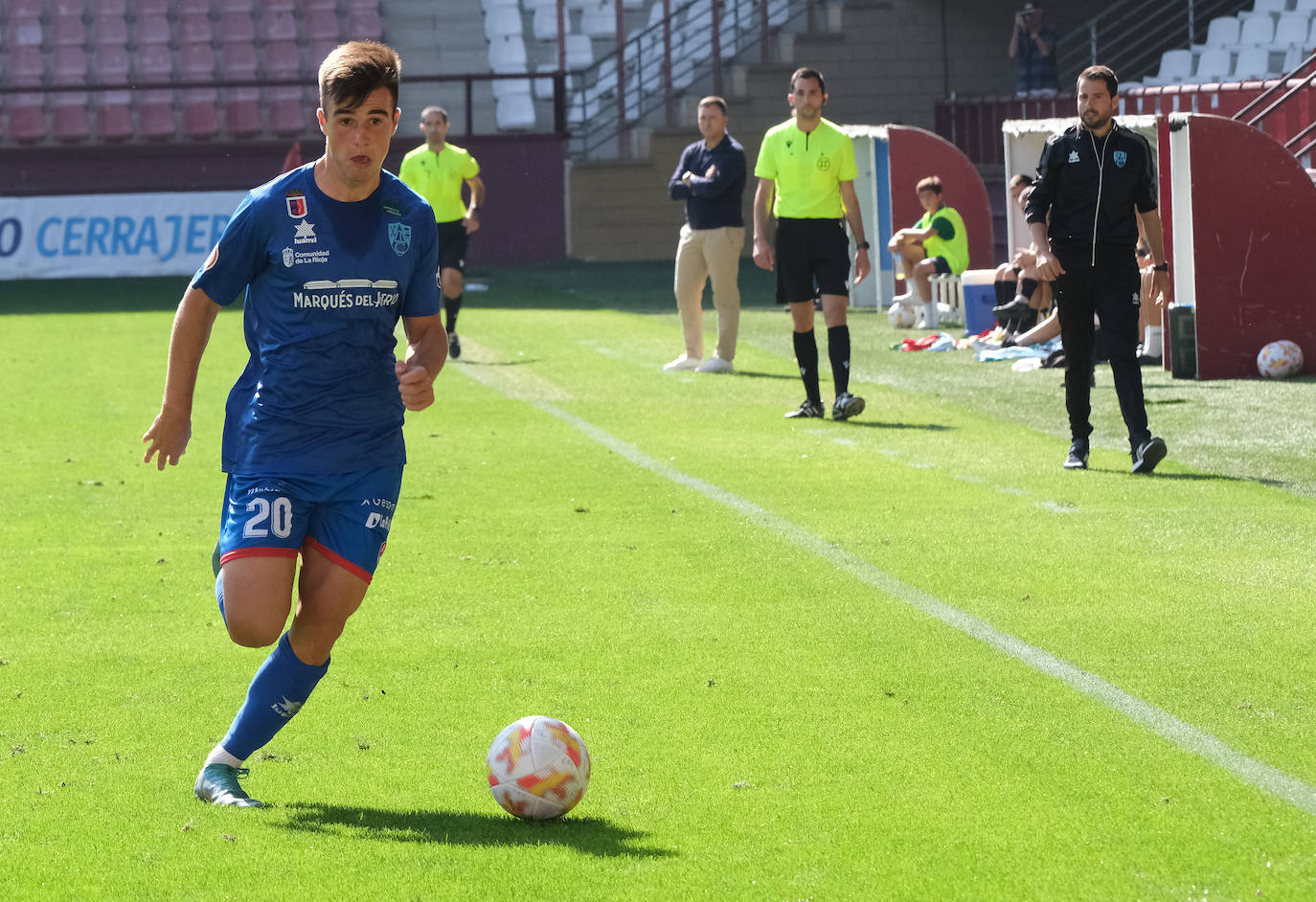 Fotos: Victoria del Calahorra frente a la SD Logroñés (0-2)