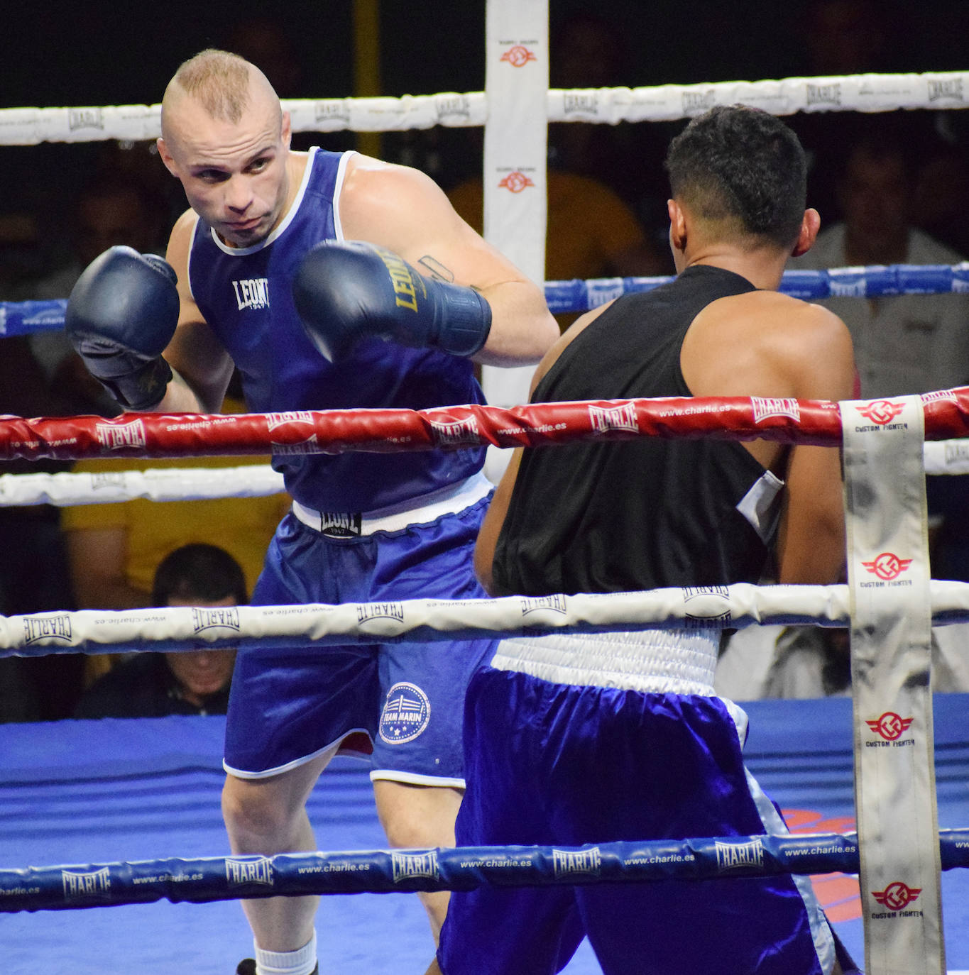 Fotos: Velada de boxeo en Villamediana: el riojano Gazi Khalidov gana su primer combate profesional