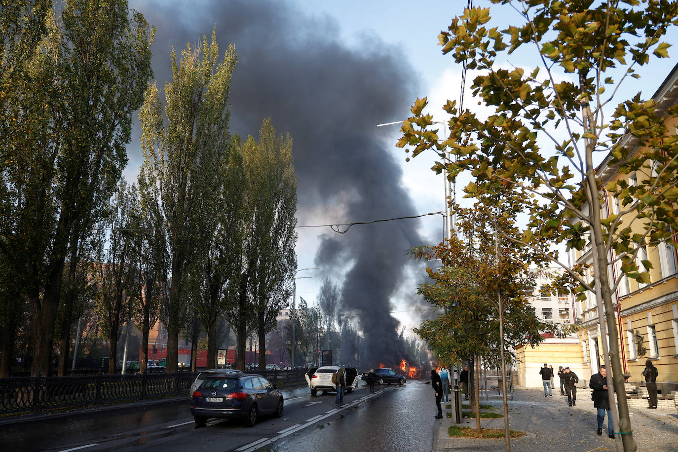 Fotos: Rusia ataca el centro de Kiev en el primer bombardeo sobre la capital desde hace meses