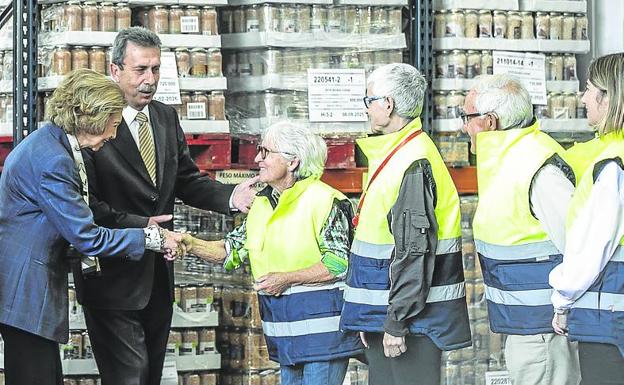 «Me ha dado la mano y no me lo creía, jamás hubiese pensado que iba a estar tan cerca de la reina»