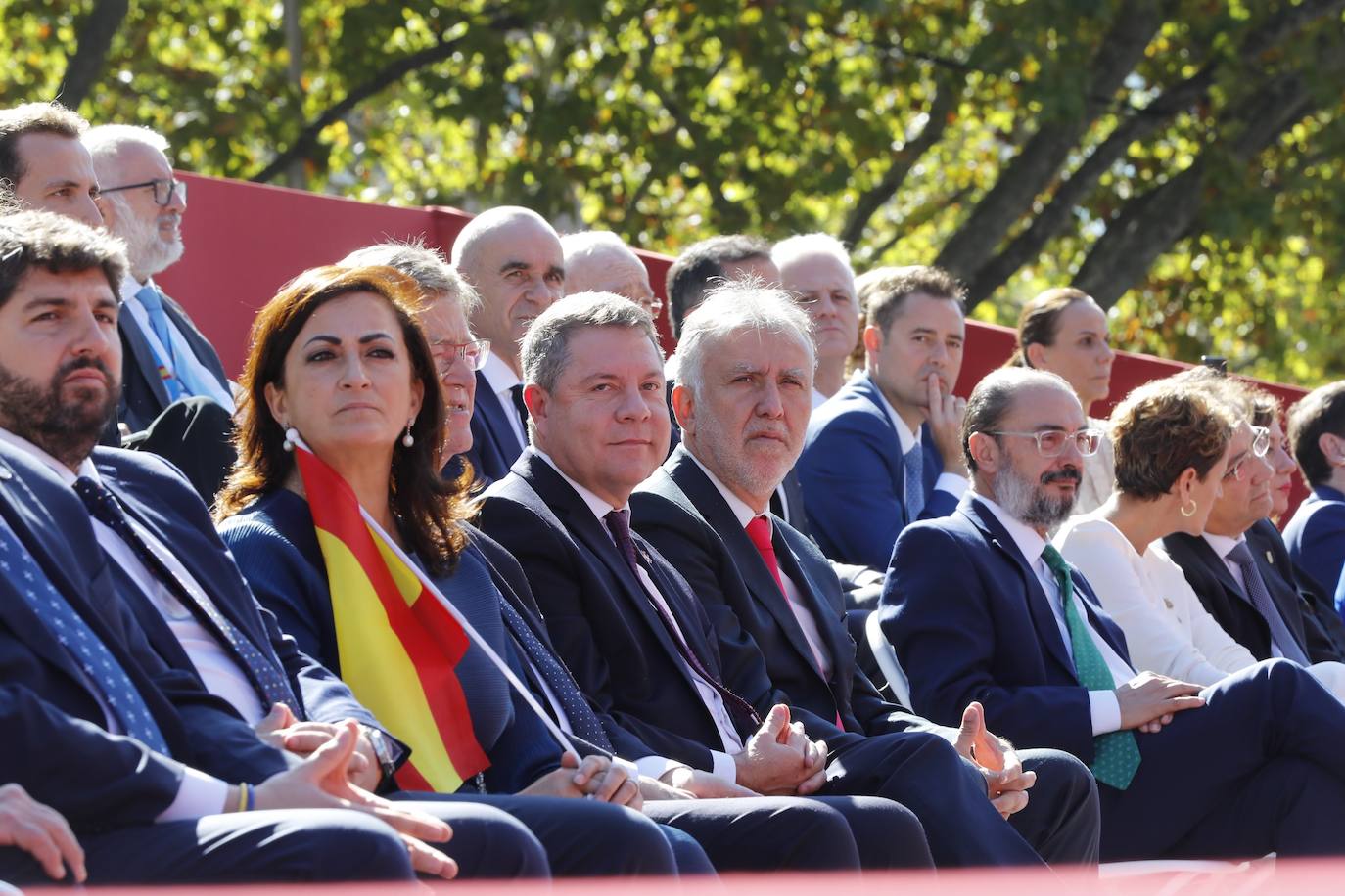 Imagen secundaria 1 - Una nutrida representación riojana en el Desfile de las Fuerzas Armadas