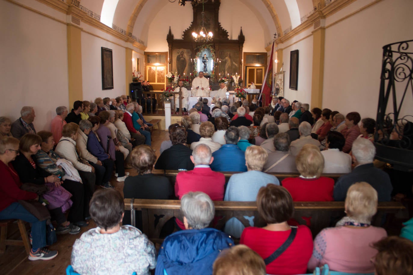 Fotos: Santo Domingo recuerda el milagro del gallo y la gallina con su romería