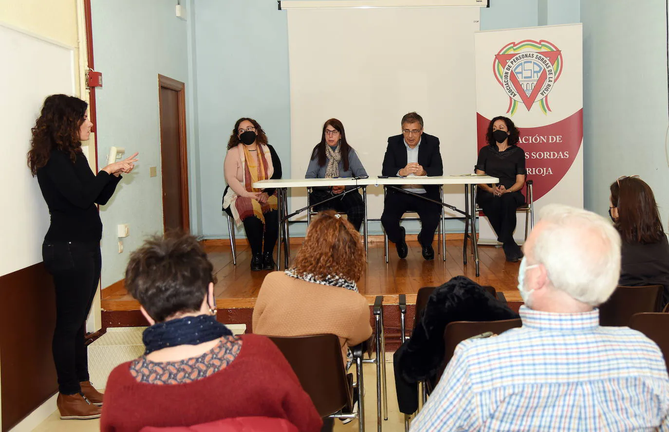 Una reunión celebrada este año en la Asociación de Personas Sordas de La Rioja. 