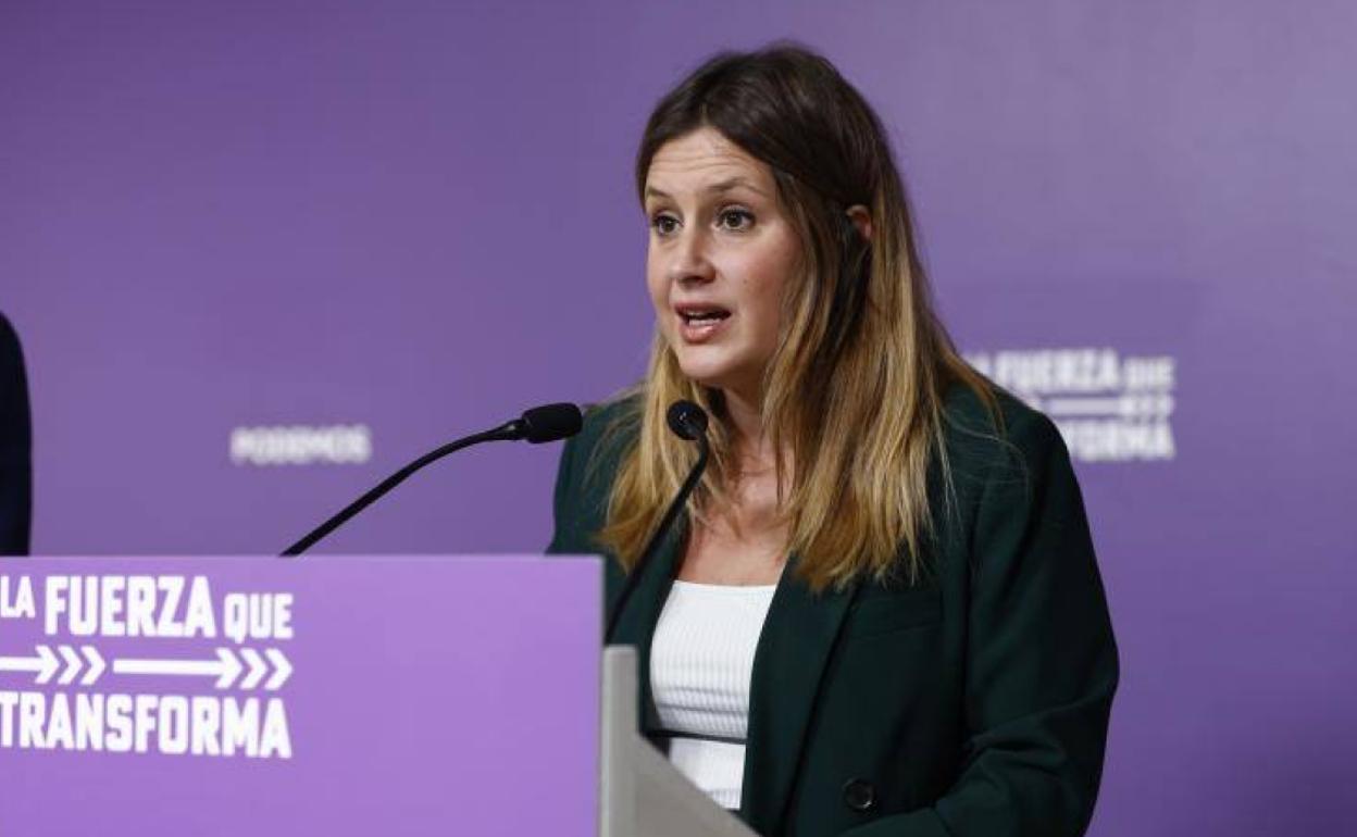 La coportavoz de Podemos Alejandra Jacinto durante la rueda de prensa de este lunes.