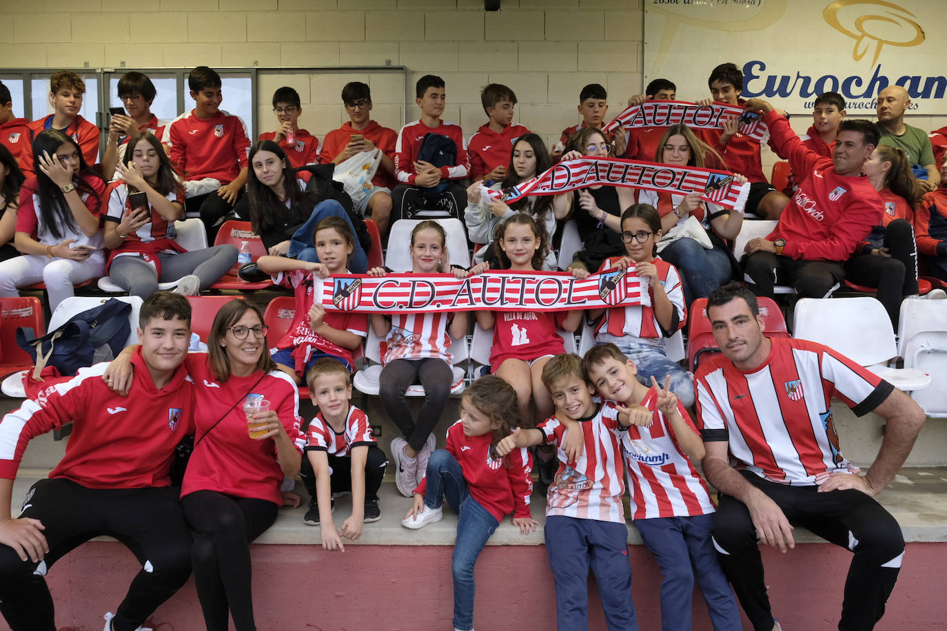 Fotos: Autol-Dinamo de San Juan, fiesta del fútbol