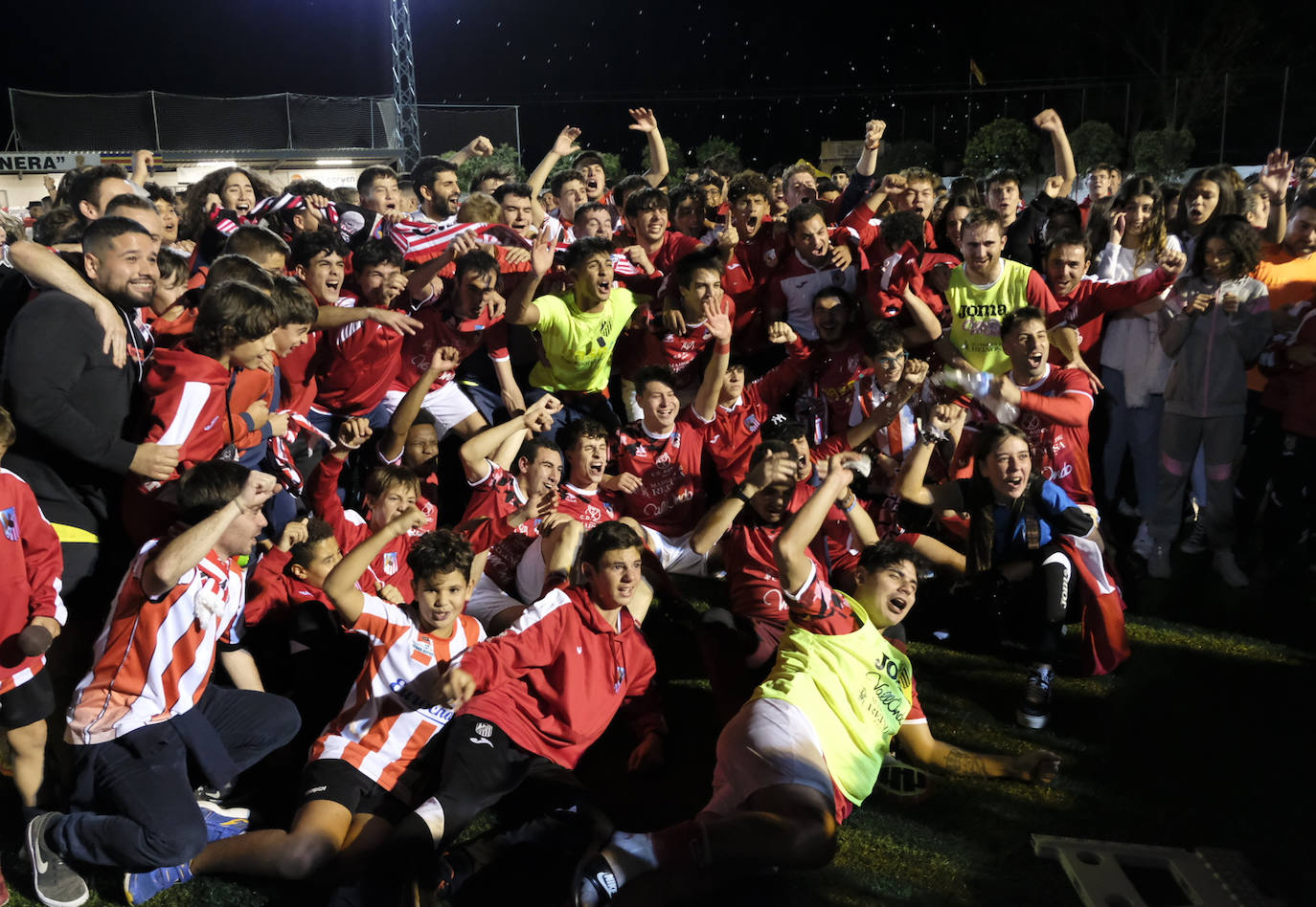 Fotos: El equipo y los aficionados del Autol celebran la victoria frente al Dinamo San Juan