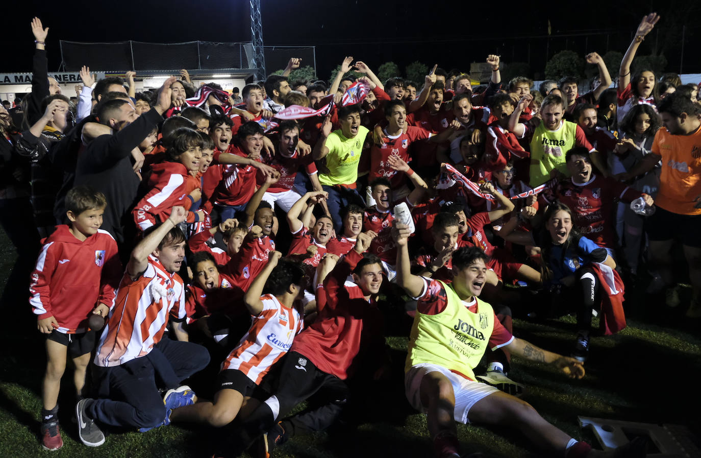 Fotos: El equipo y los aficionados del Autol celebran la victoria frente al Dinamo San Juan