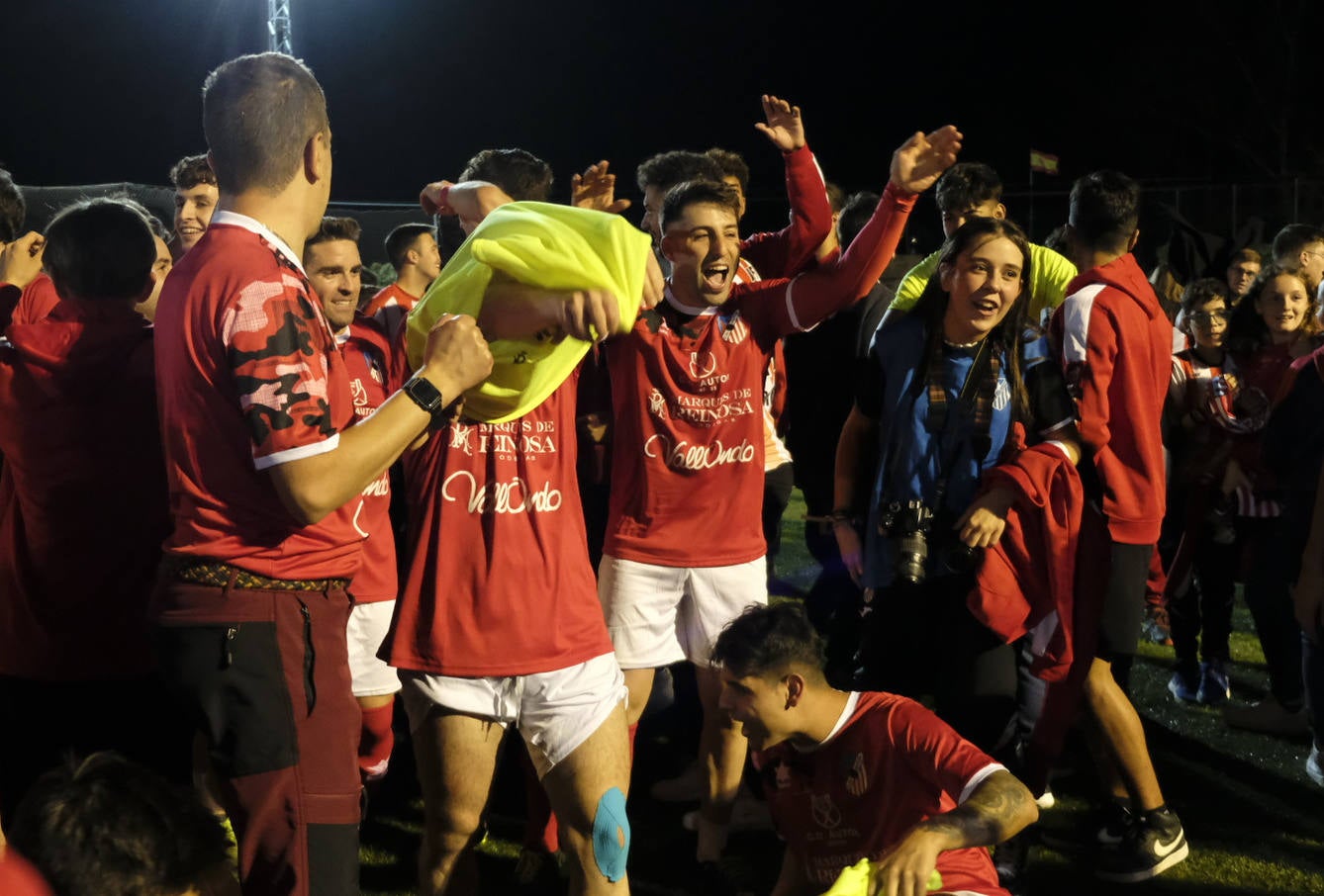 Fotos: El equipo y los aficionados del Autol celebran la victoria frente al Dinamo San Juan