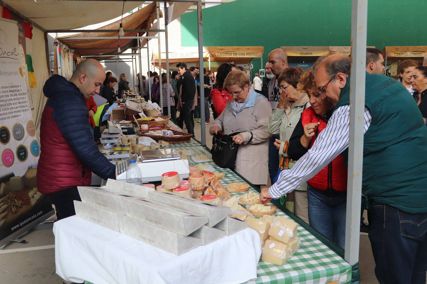 Fotos: Feria de quesos en Munilla