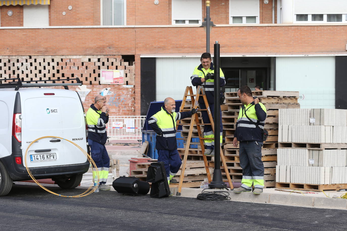 Fotos: Parte del cruce de Vara de Rey abrirá al tráfico la semana que viene