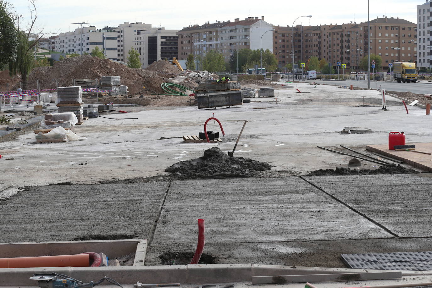 Fotos: Parte del cruce de Vara de Rey abrirá al tráfico la semana que viene