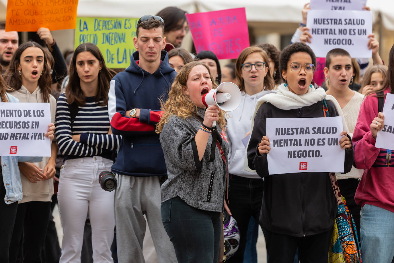 Un momento de la protesta celebrada este jueves en la plaza del Mercado de la capital. 