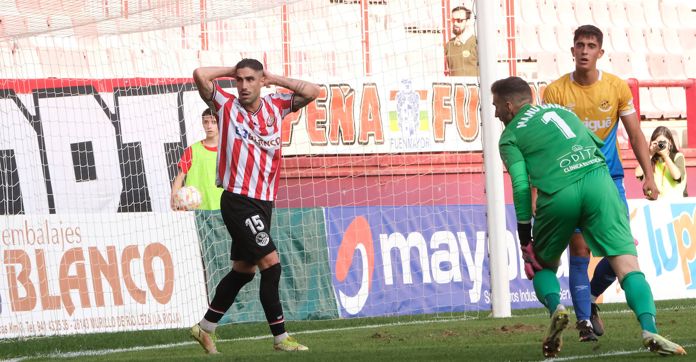 Fotos: La SD Logroñés cae ante el Nástic