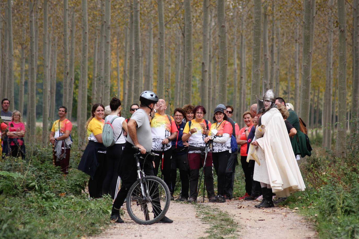 Fotos: Visita al Valle de la Lengua: doscientas personas recorren el Camino Real entre Nájera y San Millán de la Cogolla