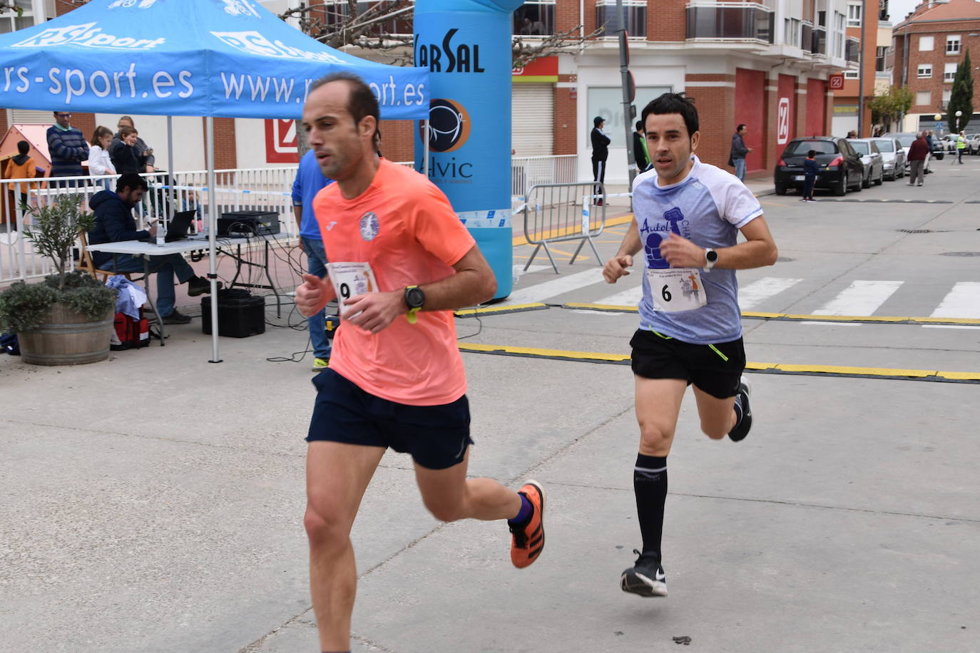 Fotos: Doucoure y Gutiérrez ganan la XII &#039;Carrera del champiñón y la seta&#039; de Autol