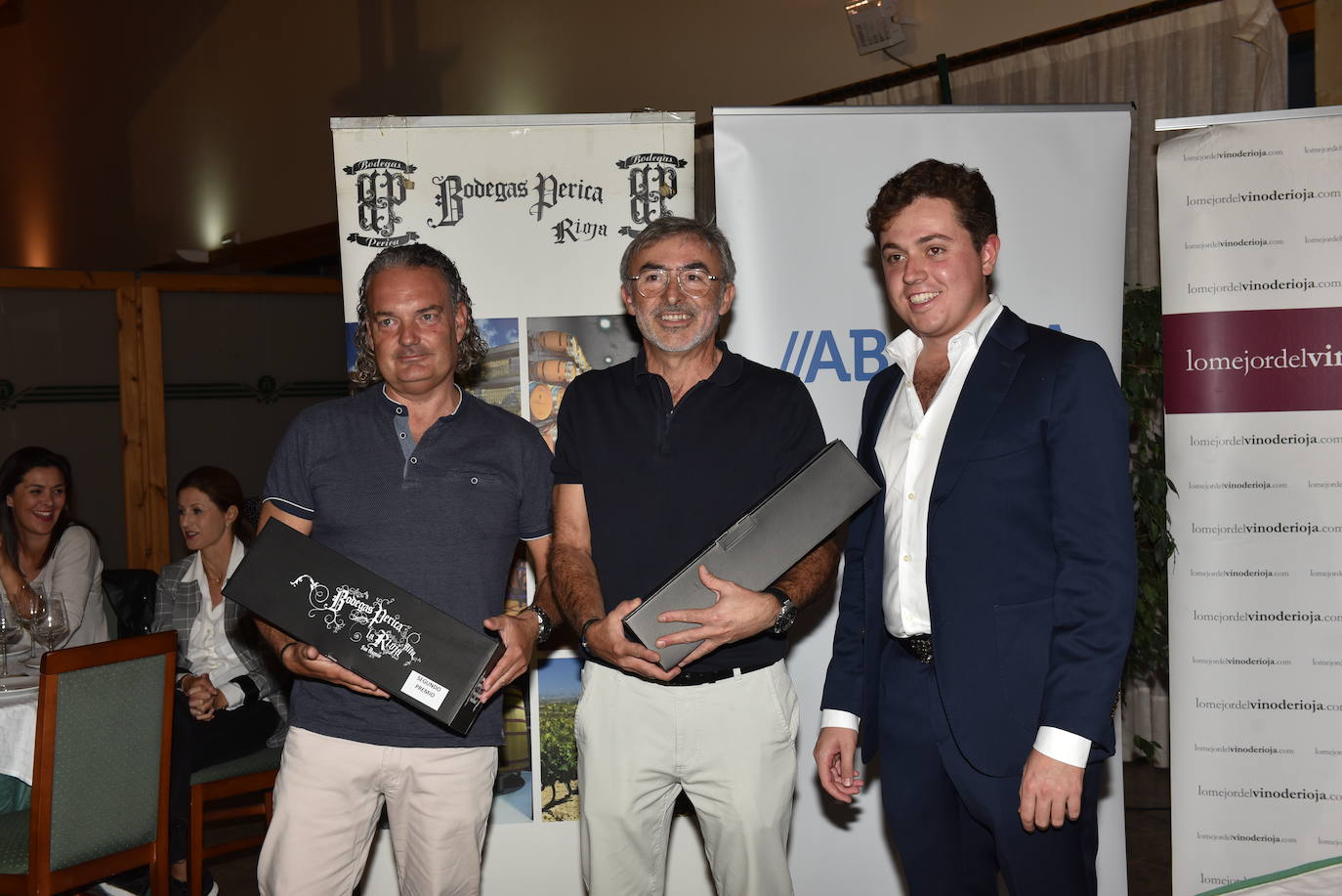 Fotos: Cata y entrega de premios del torneo de golf de Bodegas Perica