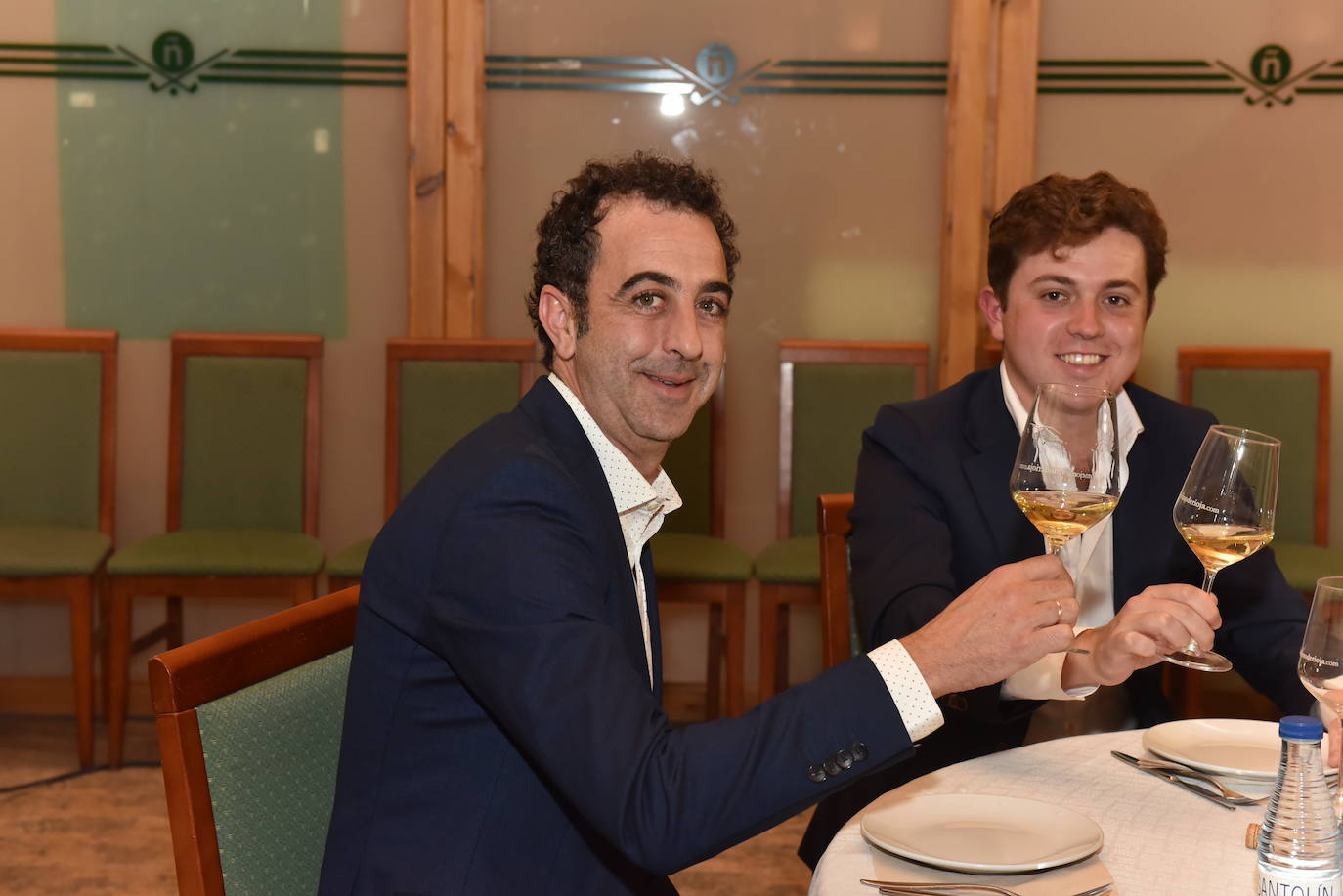 Fotos: Cata y entrega de premios del torneo de golf de Bodegas Perica