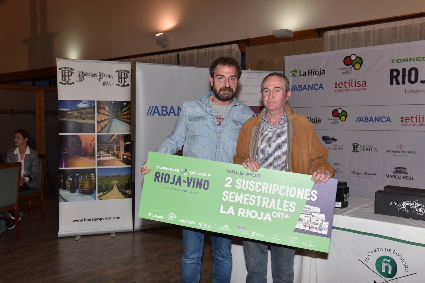 Fotos: Cata y entrega de premios del torneo de golf de Bodegas Perica