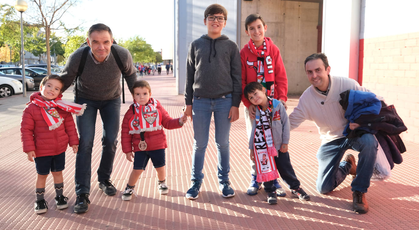 Fotos: Ambiente de derbi en Las Gaunas