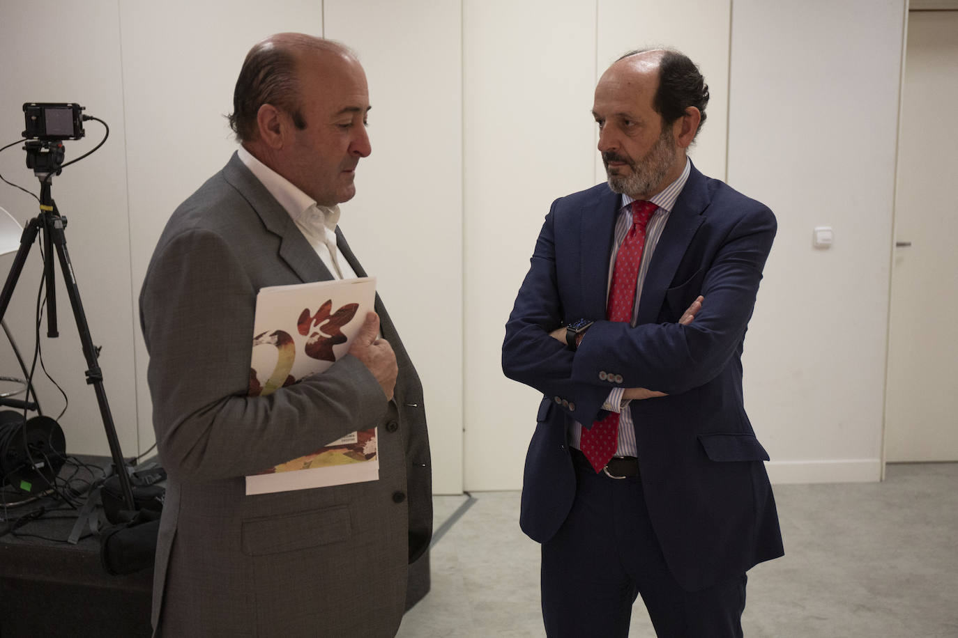 Fotos: &#039;Respuestas sectoriales al reto de la sostenibilidad&#039;, foro organizado por el Grupo Vocento y patrocinado por el Consejo Regulador de la Denominación de Origen Calificada (DOCa) Rioja