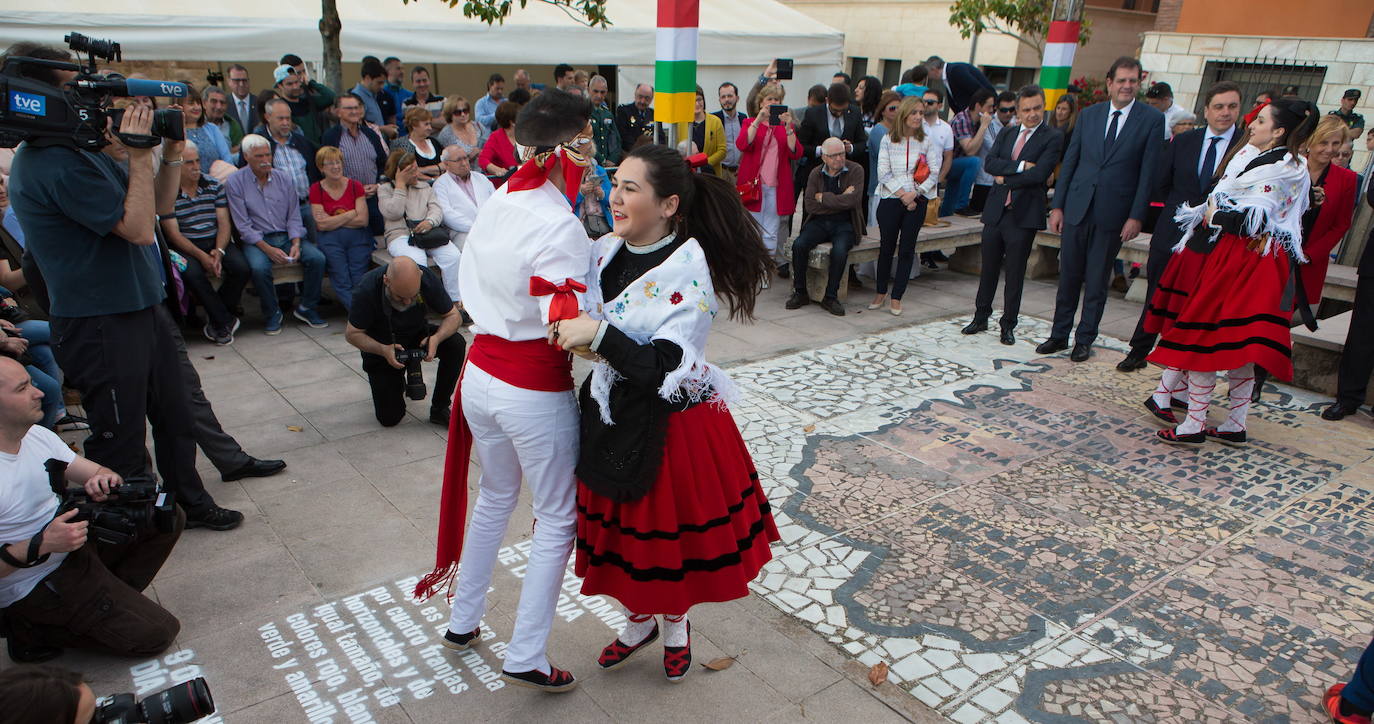 Acto institucional en Santa Coloma