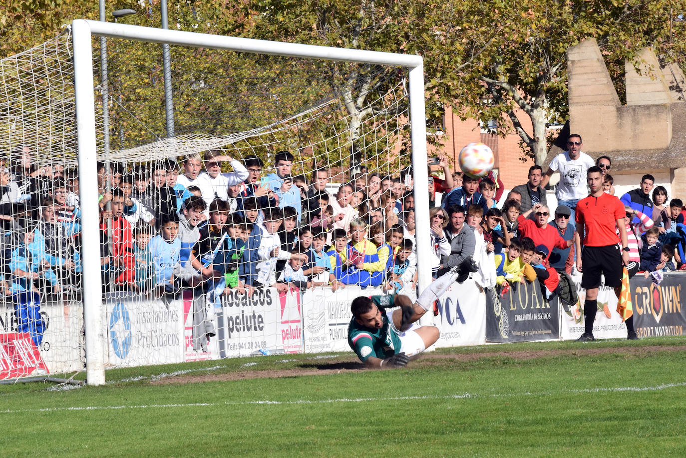 Fotos: Los penaltis catapultan al Arnedo