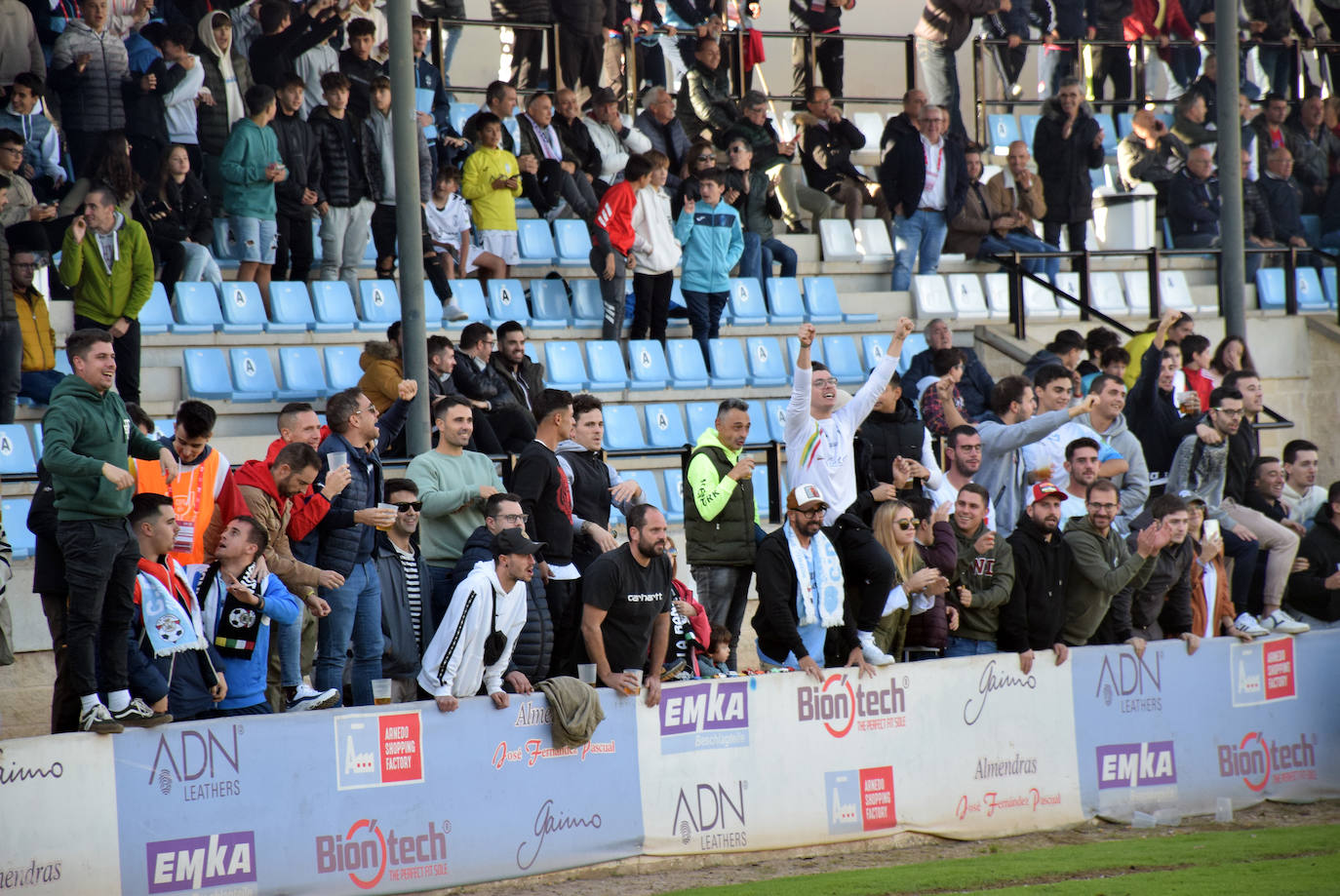 Fotos: Los penaltis catapultan al Arnedo