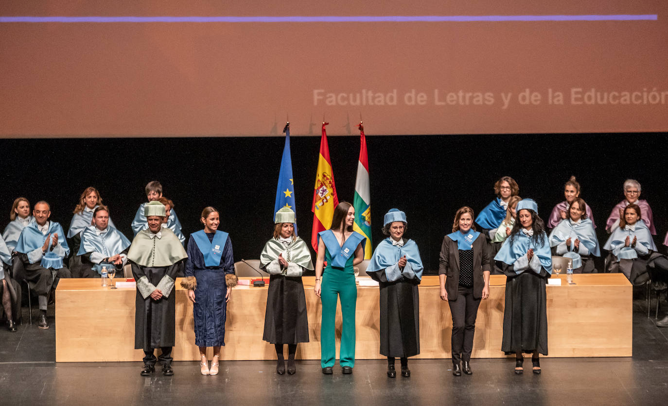 Fotos: Acto de graduación en la Facultad de Letras