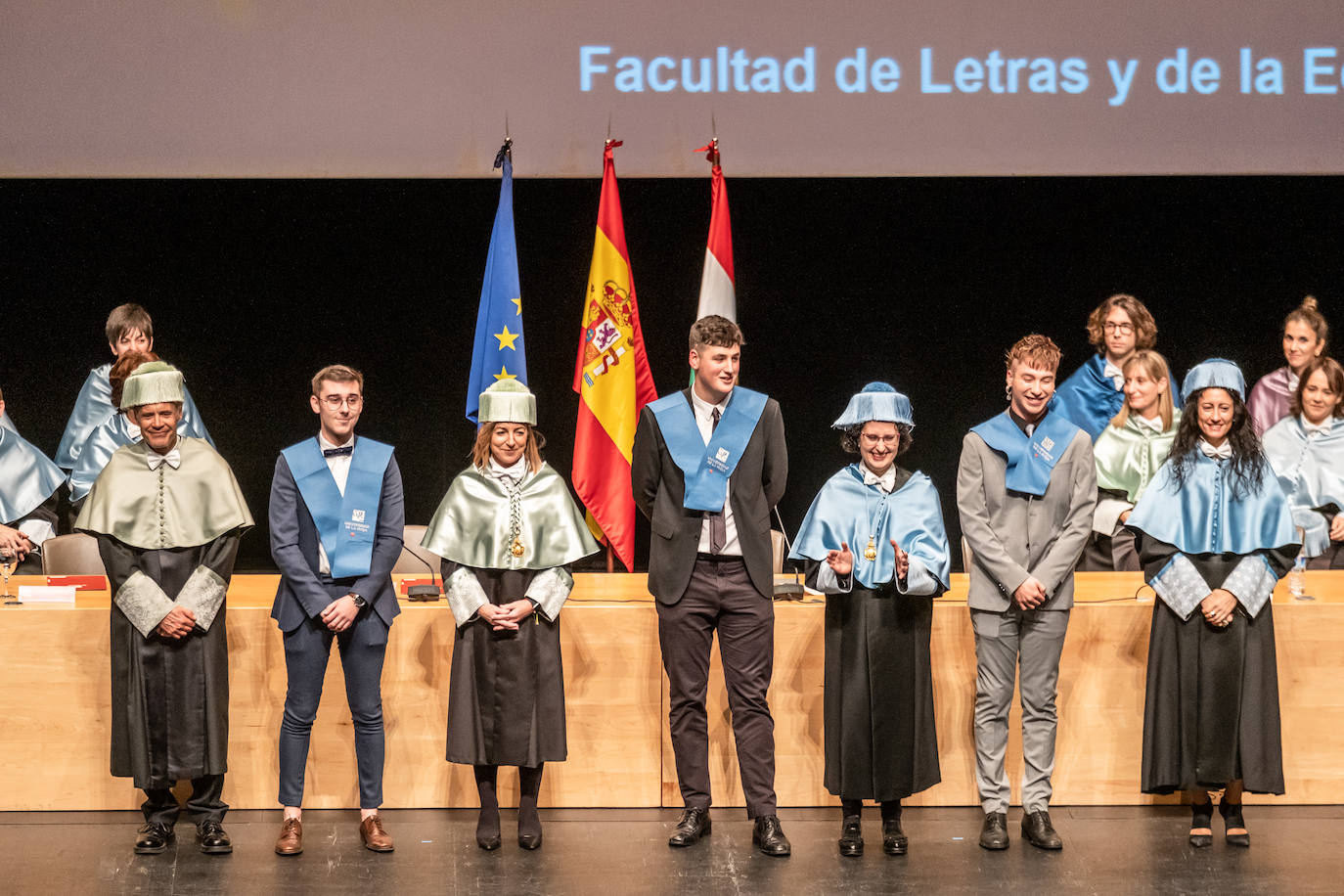 Fotos: Acto de graduación en la Facultad de Letras