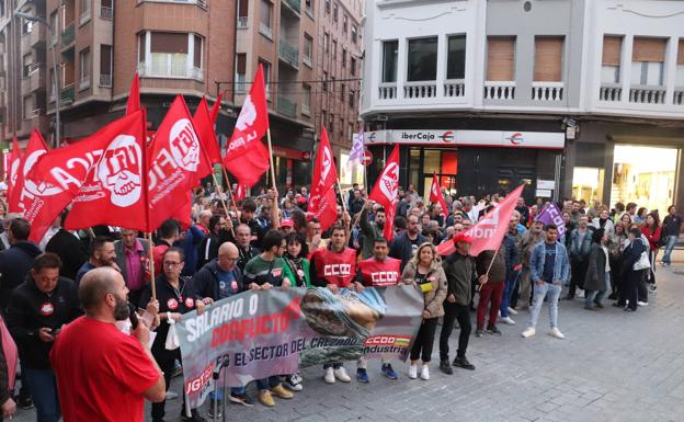 Los 3.100 trabajadores riojanos del calzado, llamados a la huelga el 1 de diciembre