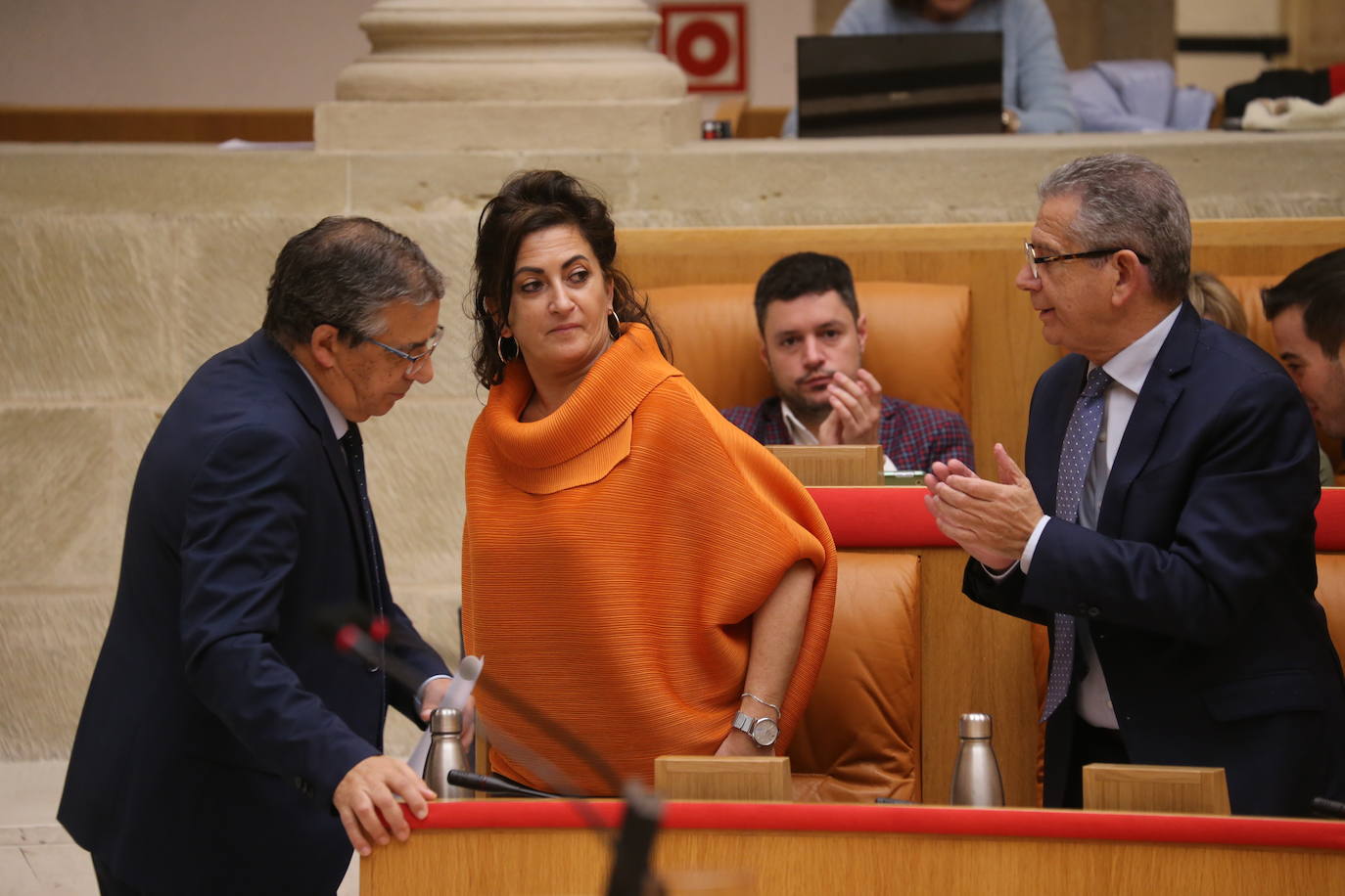 Fotos: Sesión ordinaria en el Parlamento riojano