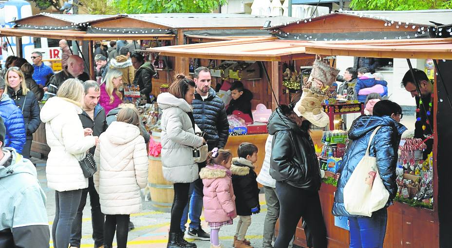 Imagen principal - La magia navideña llega a Calahorra