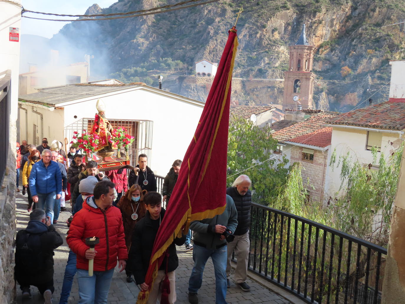 Fotos: Arnedillo recupera la Procesión del Humo tras la pandemia