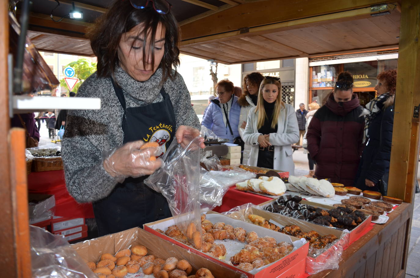 Fotos: Abierto el mercado navideño de Calahorra