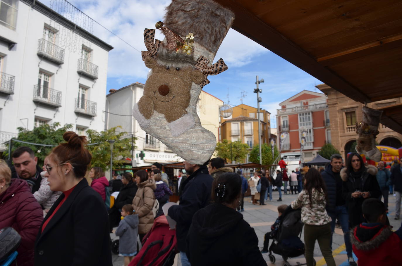 Fotos: Abierto el mercado navideño de Calahorra