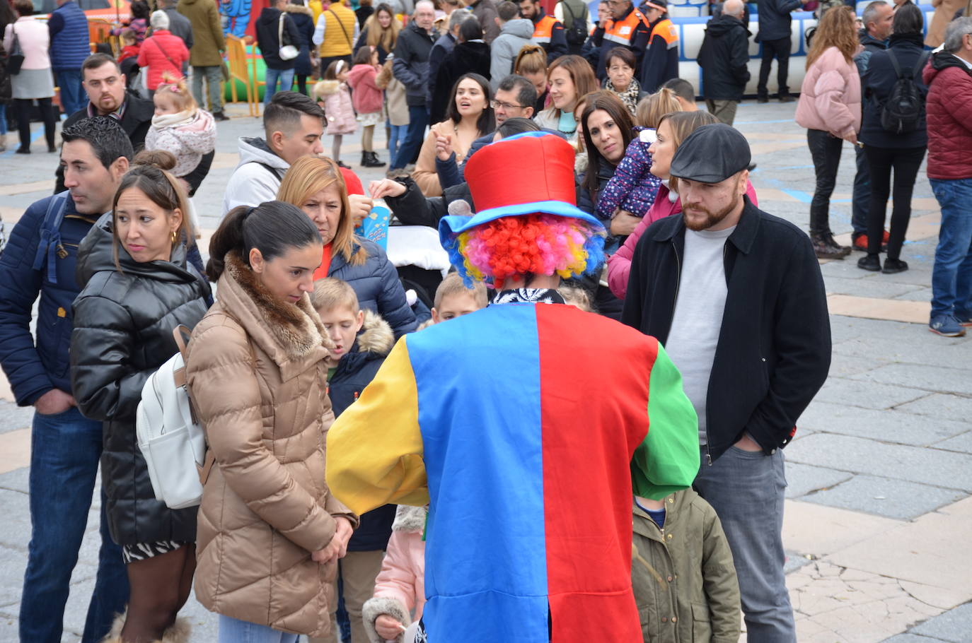 Fotos: Abierto el mercado navideño de Calahorra