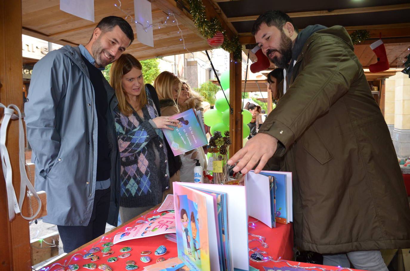 Fotos: Abierto el mercado navideño de Calahorra