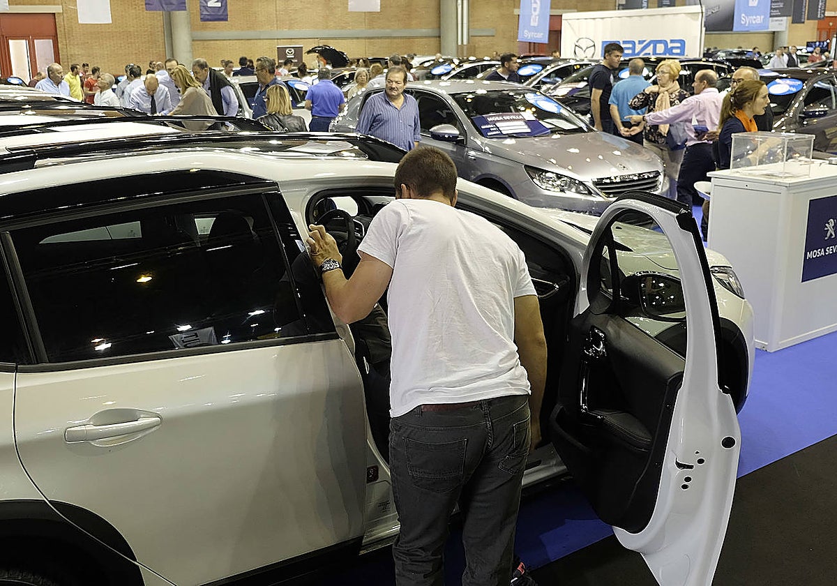 Inauguración del Salón de VO en Sevilla