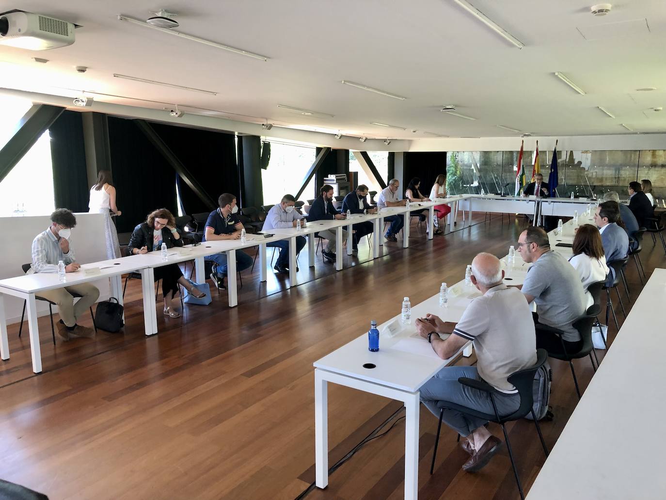 Reunión del Consejo Económico y Social de La Rioja. 