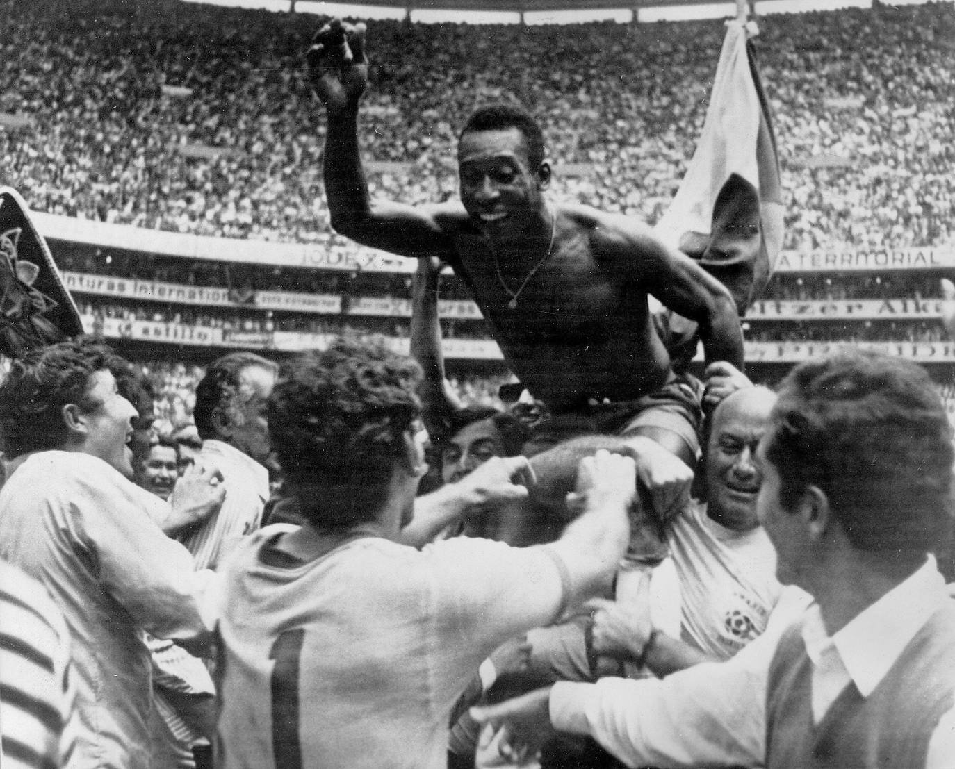 El brasileño muere siendo el único jugador de la historia que ha conquistado tres Mundiales.