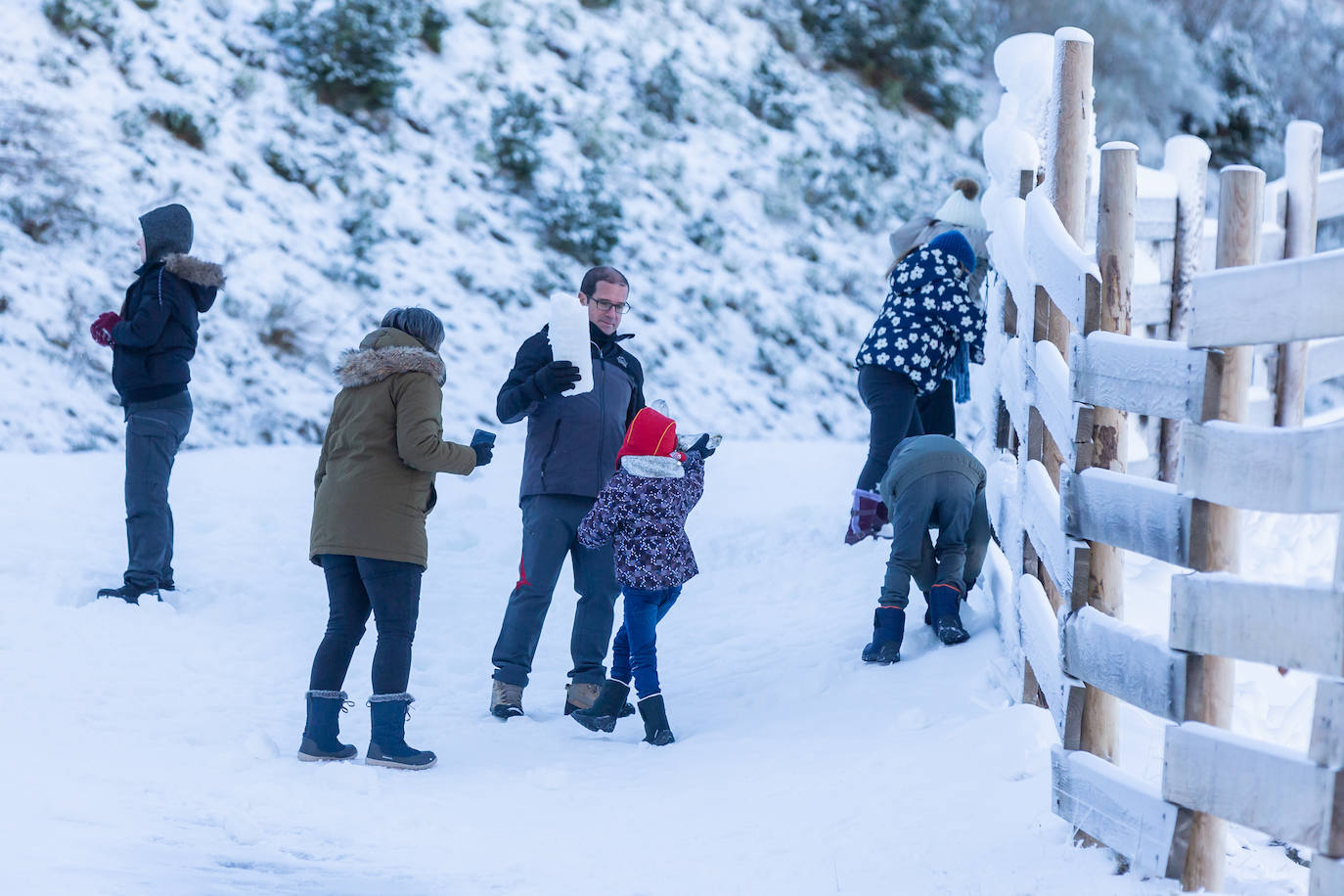 Fotos: Las estampas que dejan el frío y la nieve en La Rioja