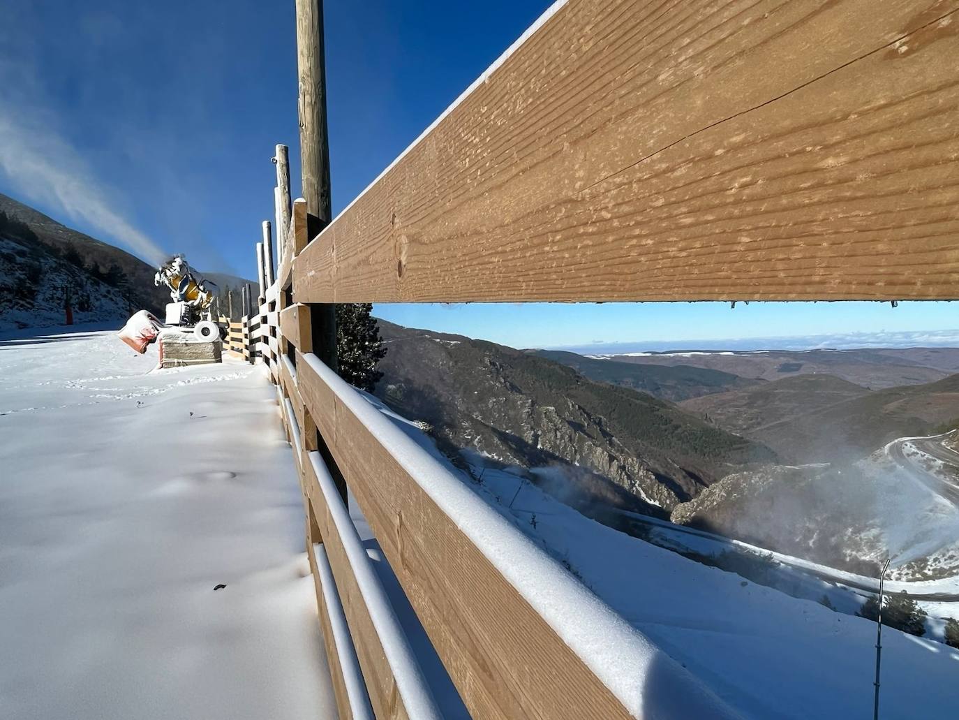 Fotos: Valdezcaray, a la espera de tener más nieve