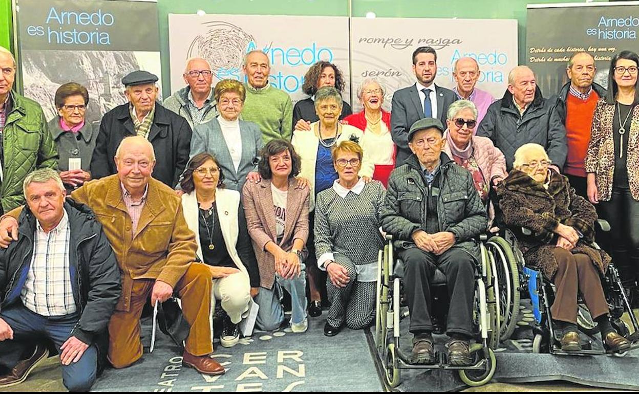 El Teatro Cervantes acogió este miércoles una gala para reconocer y homenajear a las personas que han añadido sus testimonios al proyecto.