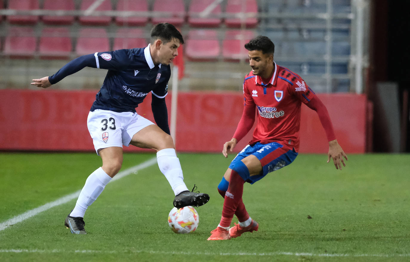 Fotos: El partido de la UD Logroñés frente al Numancia en Los Pajaritos