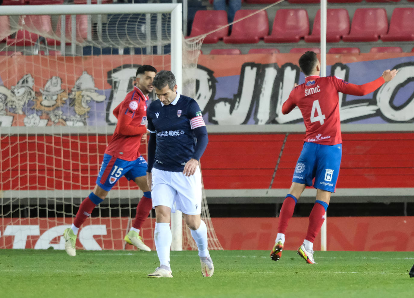 Fotos: El partido de la UD Logroñés frente al Numancia en Los Pajaritos