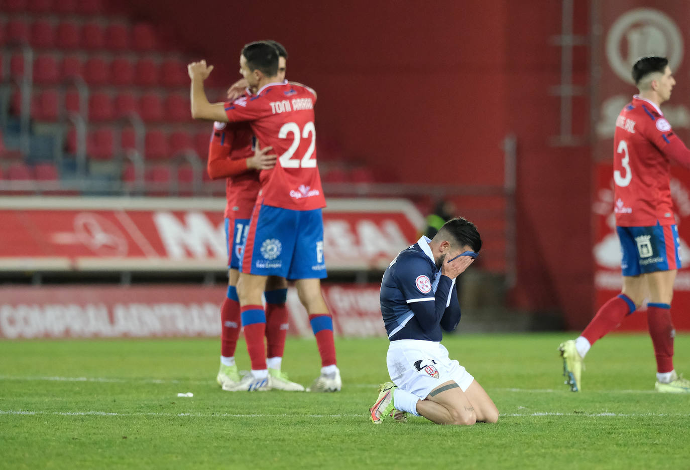 Fotos: El partido de la UD Logroñés frente al Numancia en Los Pajaritos
